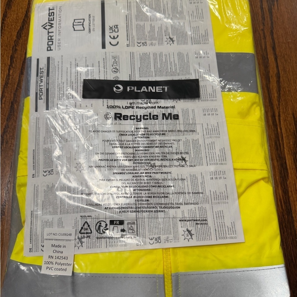 Portwest UH440 XL Waterproof Hi Vis Rain Jacket Reflective Lightweight Safety - Picture 7 of 7